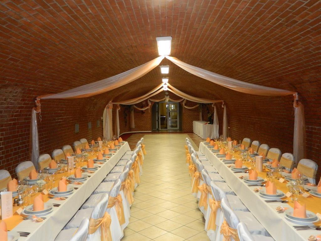 Hotel Familia Zamardi Luaran gambar